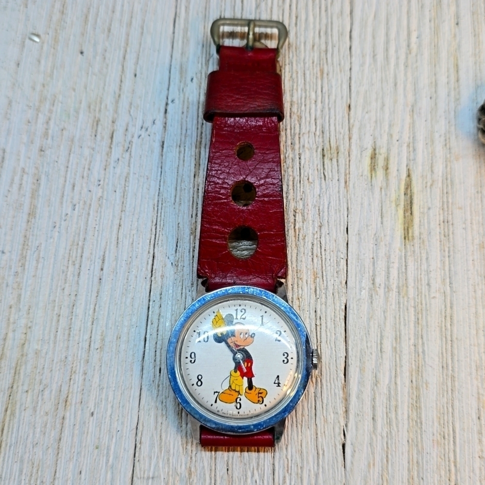 Vintage Mickey Mouse Timex Winding Watch